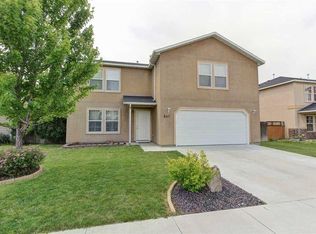 807 S Arrowrock Ave, Middleton, ID 83644