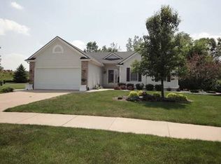 7330 Captiva Dr, Lansing, MI 48917