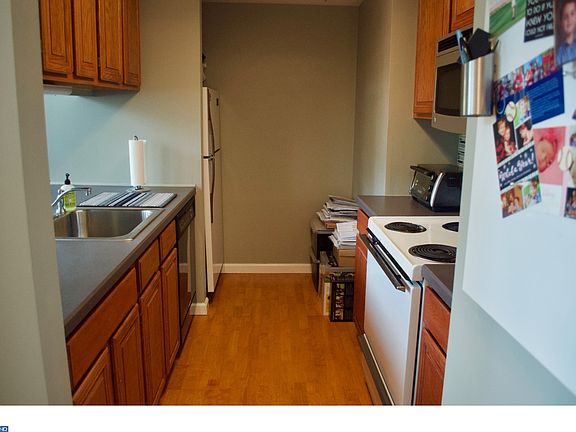 4th image of 130-36 Bread St #309