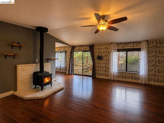 3rd image of 20663 Ferretti Rd