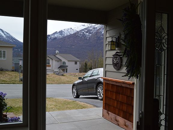 Covered entry area 