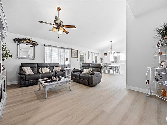 3rd image of 5015 Mar Grande Dr