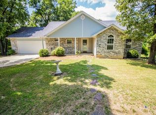 21125 Layla Rd, Waynesville, MO 65583