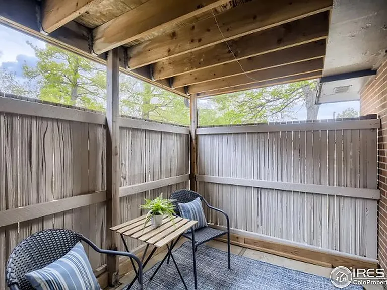 745 Thomas Dr #6 — Photo 6