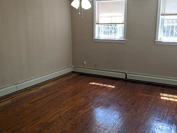 2nd image of 245 Bay 20 St #1