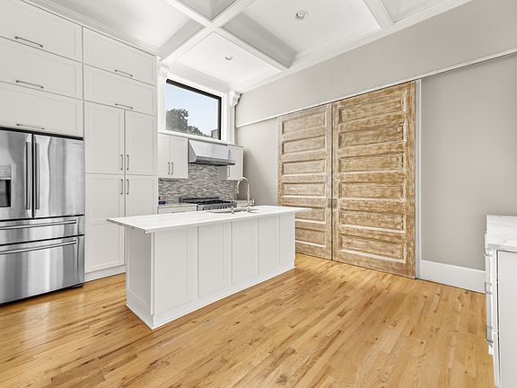 5th image of 672 Saint Marks Ave APT 1