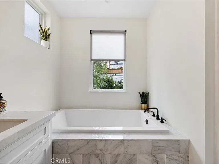 2801 Bayside Dr — Photo 28