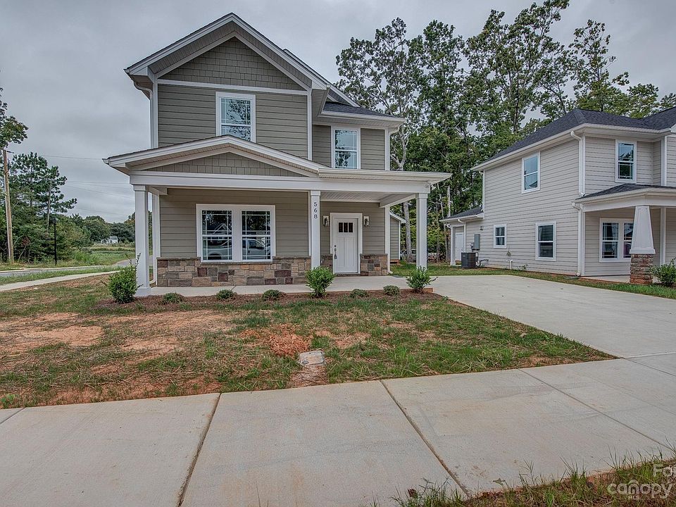 1st image of 568 Geneva Cir