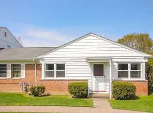10376 Manorford Dr #33, Parma Heights, OH 44130