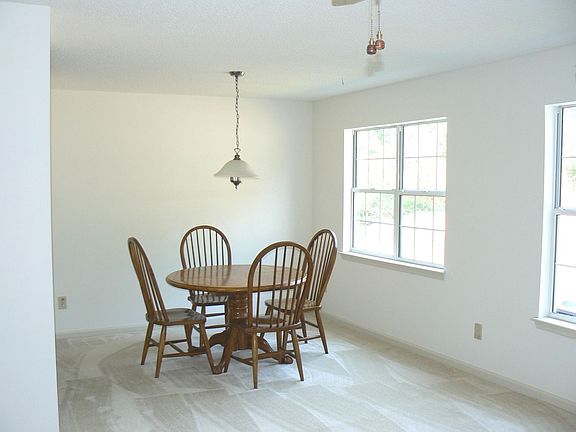 5th image of 4218 Edith Ln APT B