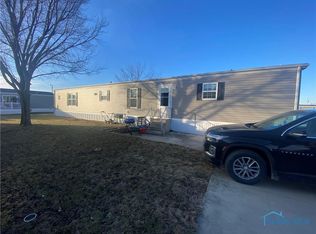 930 E Broadway St #135, North Baltimore, OH 45872