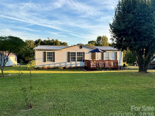 3422 Edwards Rd, Wingate, NC 28174