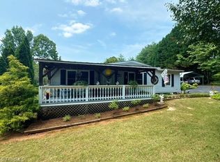 390 Apple Rd, Reidsville, NC 27320