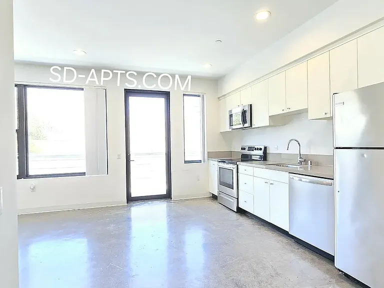 3953 1st Ave #T2 — Photo 1