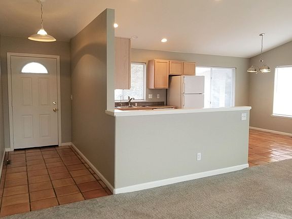 5th image of 1274 Jacobsen Ln