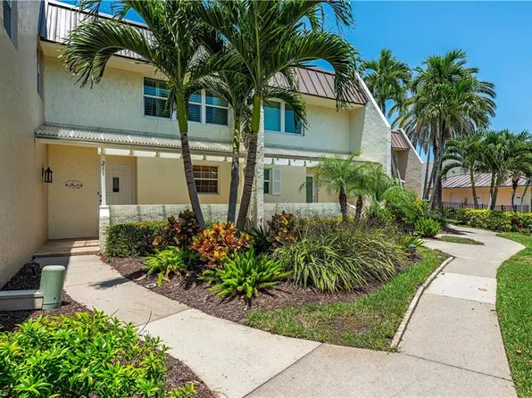 800 River Point DR #211, NAPLES, FL 34102