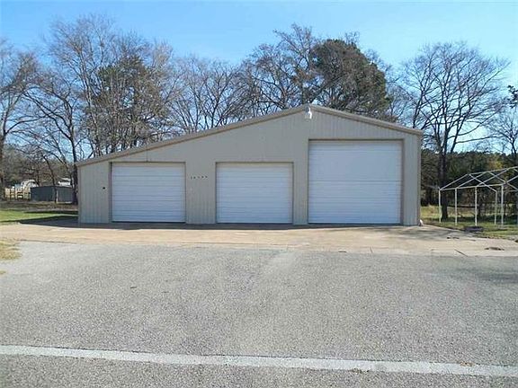 3rd image of 19194 County Road 4104