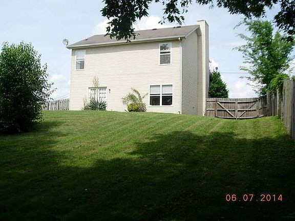 3rd image of 7021 Lexington Point Dr