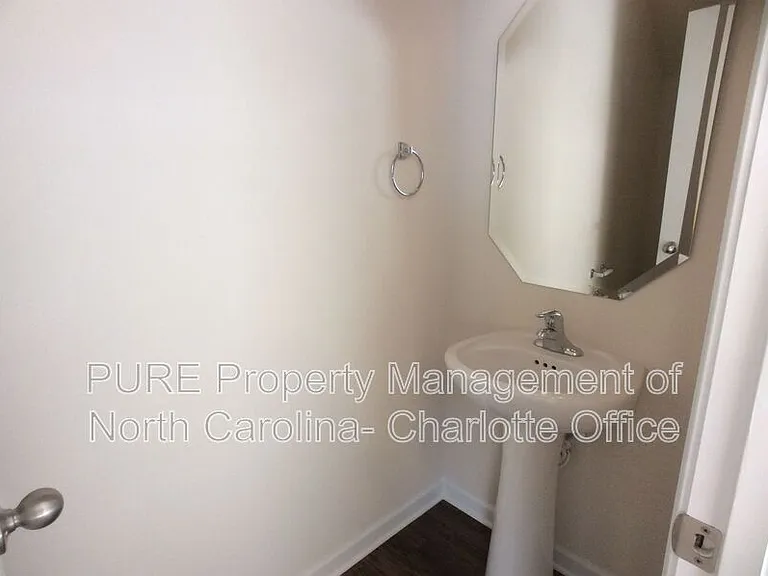6008 Vista Woods Ln — Photo 7