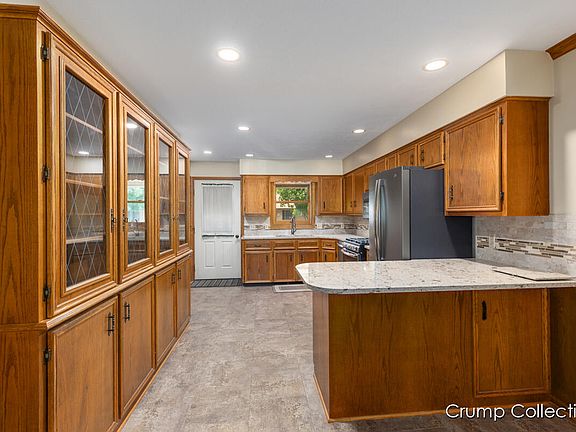 5th image of 2870 S Wentward Ct