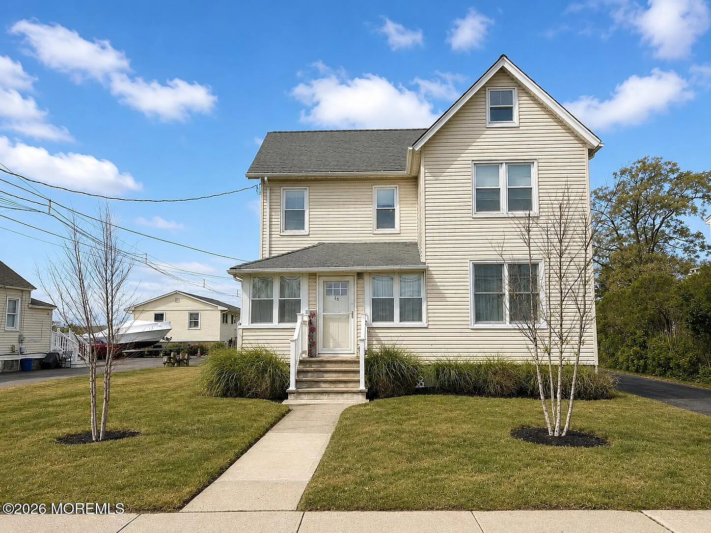 4 bed, 1.5 bath, 1631 sqft, $3,000 — Photo 1