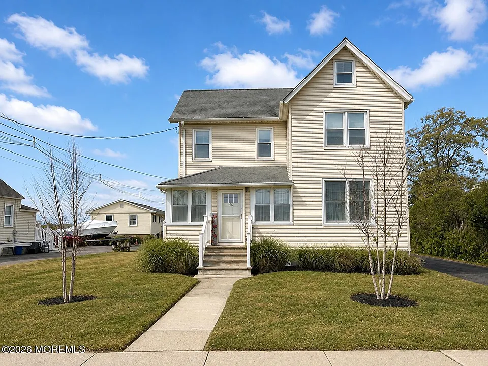 46 Riverdale Ave #FRONT