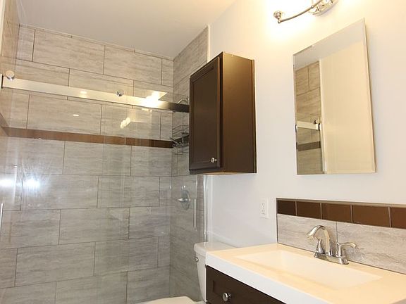 5th image of 10975 Bali Ln