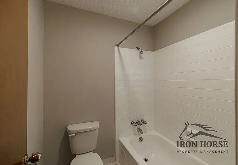 290 Appleby Dr #153 — Photo 13