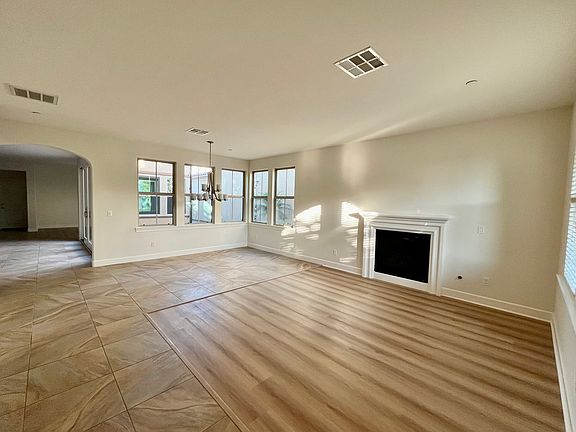 3rd image of 13559 Arroyo Dale Ln
