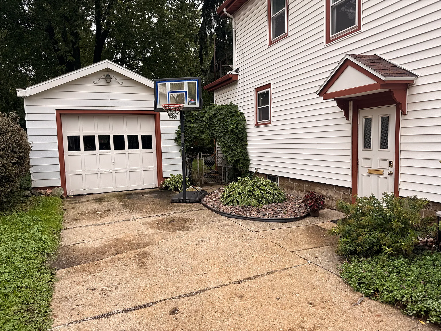 3 bed, 1500 sqft, $2,950 — Photo 2