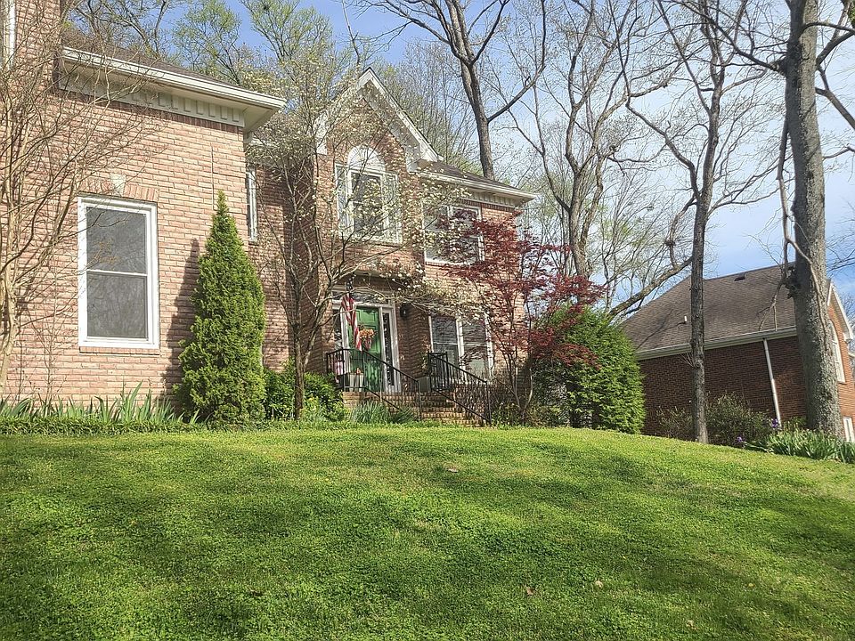 1st image of 162 N Berwick Ln