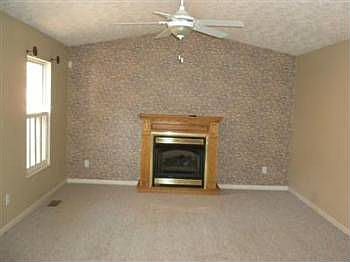 5th image of 3921 Little Creek Dr