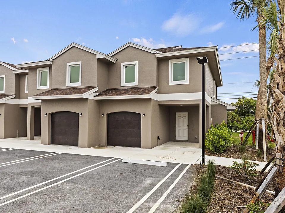 4498 SW Port Street Lucie Blvd #4520