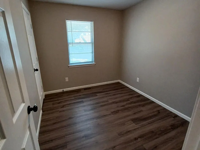 7006 N Chas Dr — Photo 6