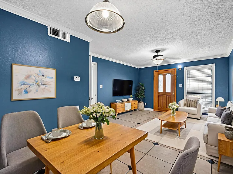 1220 Shadowdale Dr #6 — Photo 16