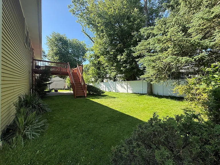 304 Loren Ct — Photo 24