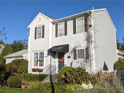 4 Spinnaker Dr E, Riverside, RI, 02915