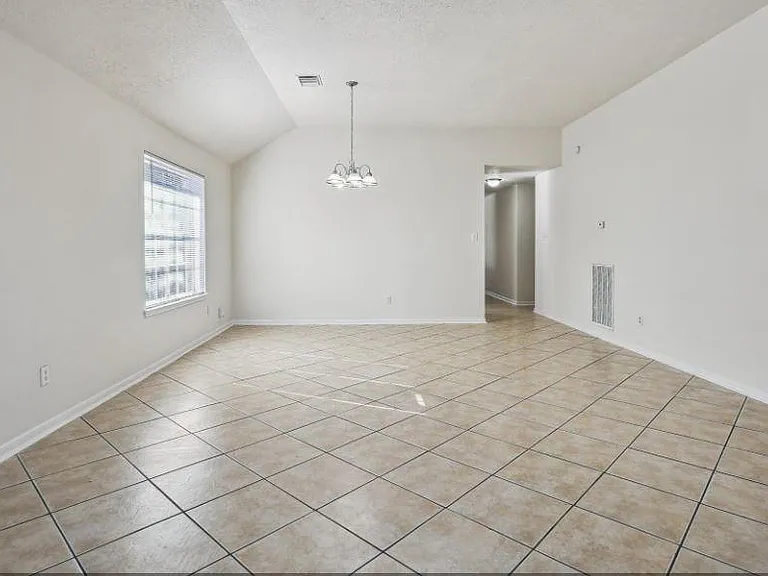9423 Rippling Fields Dr — Photo 7