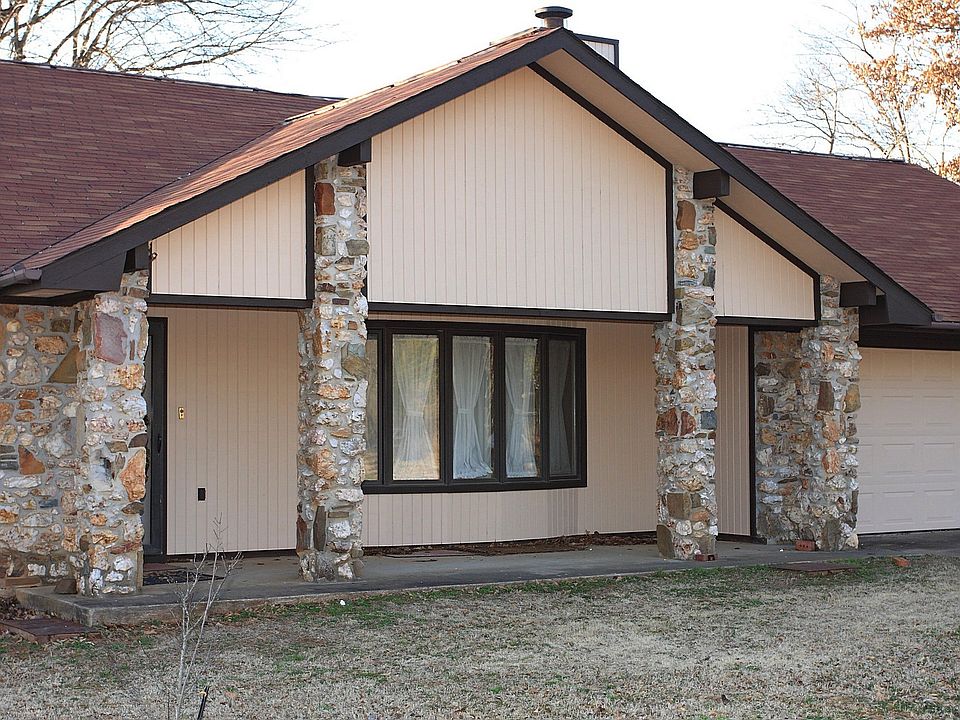 1st image of 878 N 4363 Road