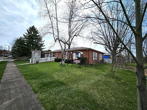 2nd image of 1300 Greenfield Dr