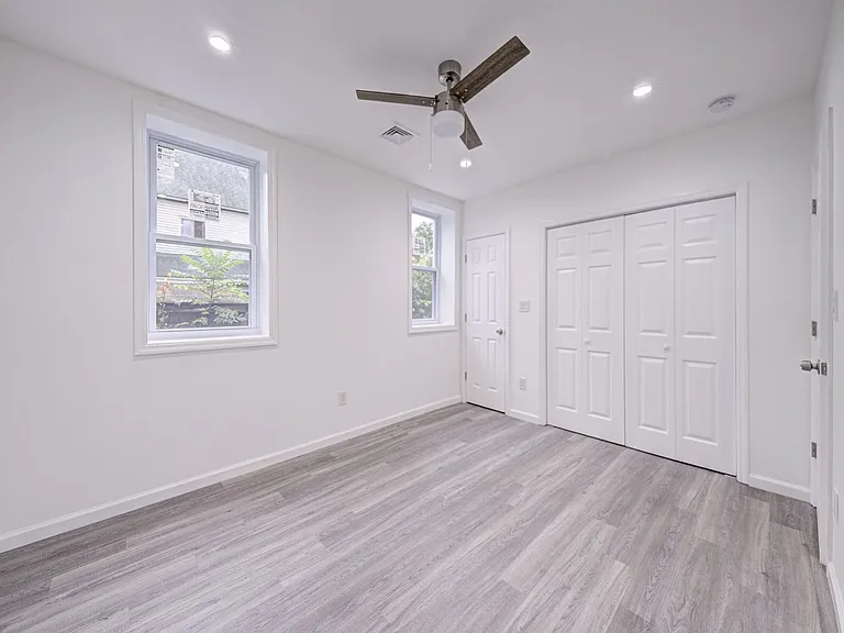 1250 North Ave — Photo 18