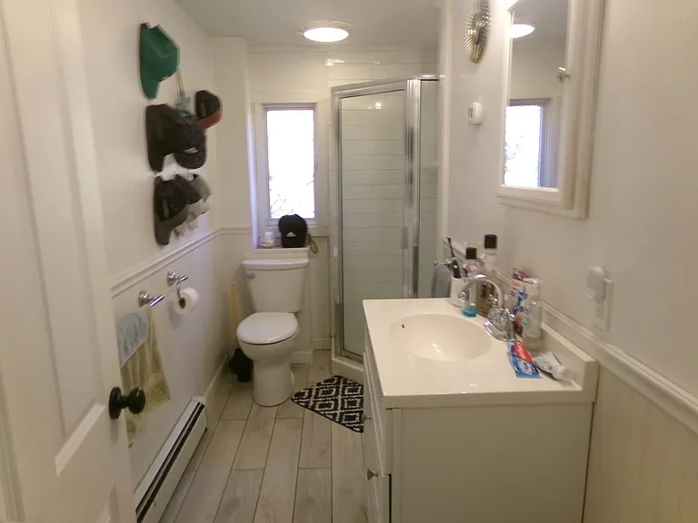 128 East St — Photo 27