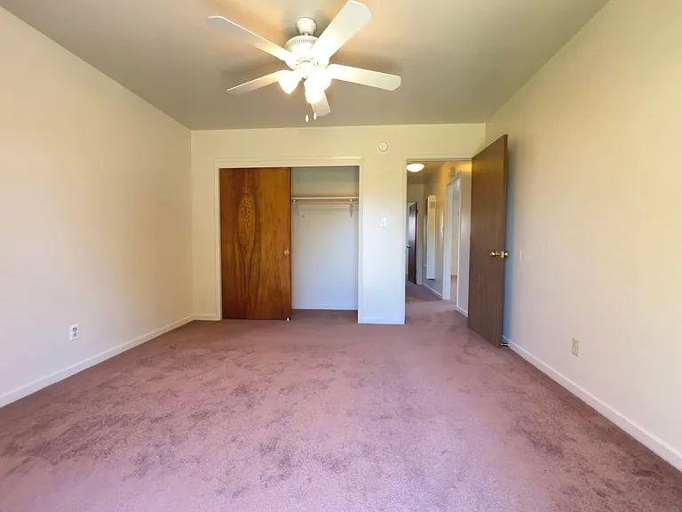 960 Suiter St — Photo 10
