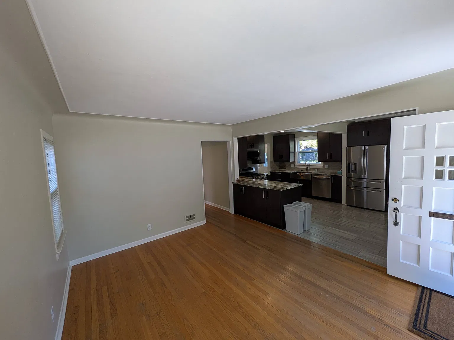 3 bed, 1550 sqft, $2,000 — Photo 3