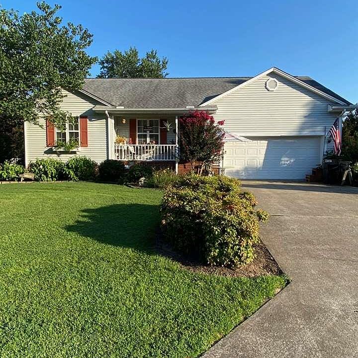 1st image of 47 Cambridge Dr