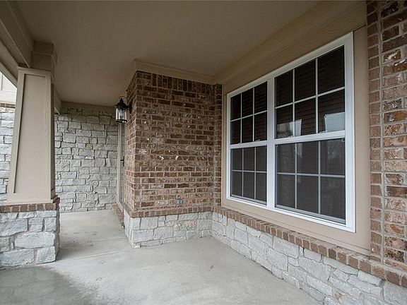 2nd image of 1101 Morningside Ct