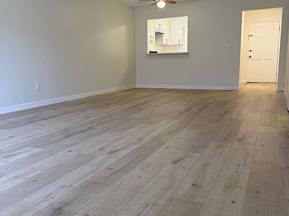 3rd image of 1105 Melrose Ave APT 103