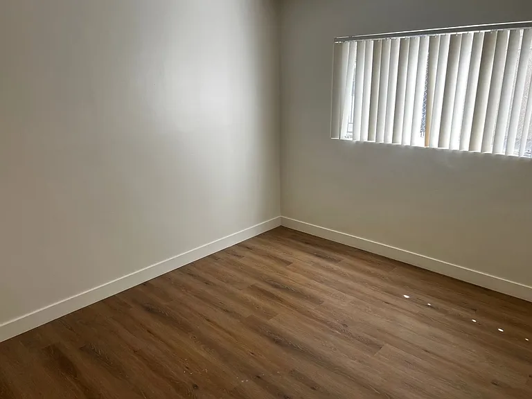 7603 North Hollywood Way — Photo 10