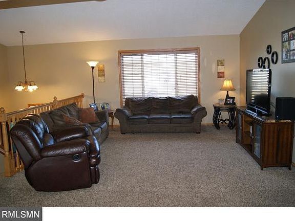 3rd image of 713 Frontier Dr