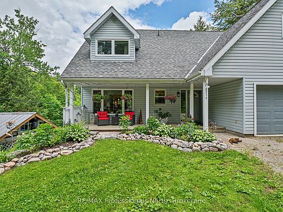 2nd image of 1392 Tennyson Rd